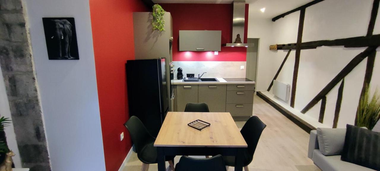 202 Duplex A Colombage En Plein Centre Ville Bourges Esterno foto